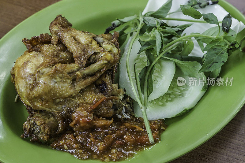 印尼Pecel Ayam -鸡肉Pecel